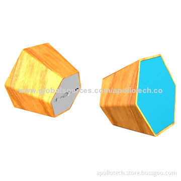 Wooden Bluetooth Speakers with 5V DC/500mA Input, Sized 70 x 70 x 50mm